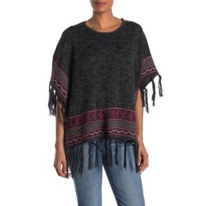🆕 Papillon * 50% OFF * Tassel Pullover M-L - NWT